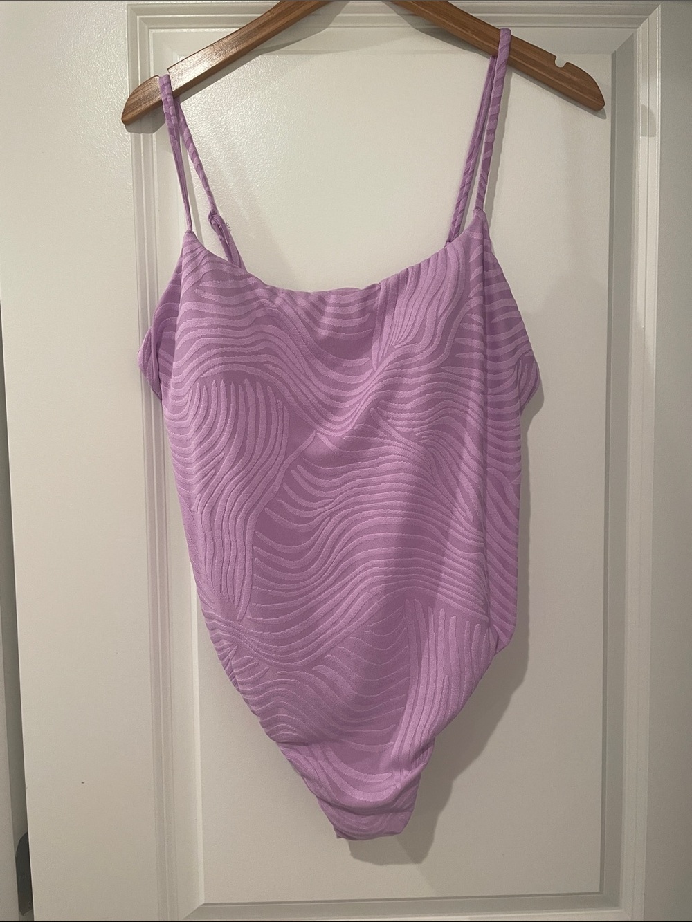 Love & sports Lilac Textured women’s One-Piece Swimsuit xl new